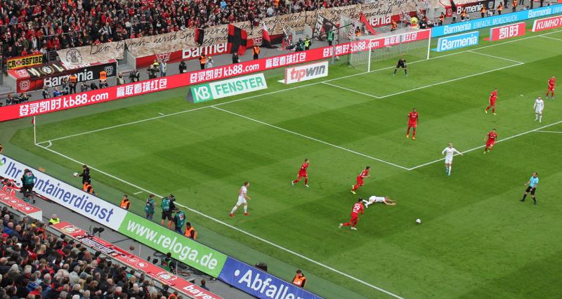  科隆保级关键战全力以赴，顽强拼搏最终收获宝贵平局